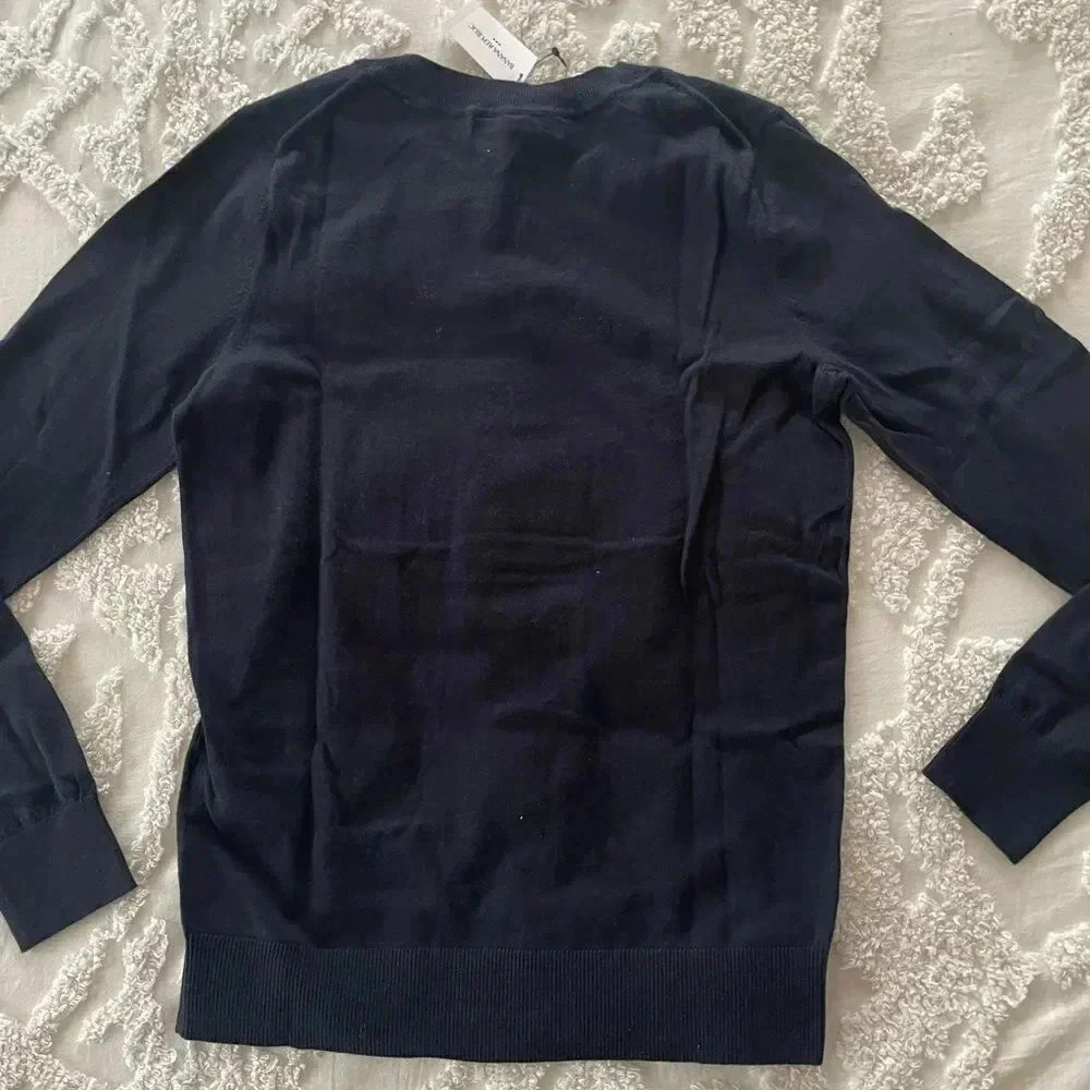 Banana Republic Cute Crew Neck Kitten Cat Tee - Picture 5 of 8